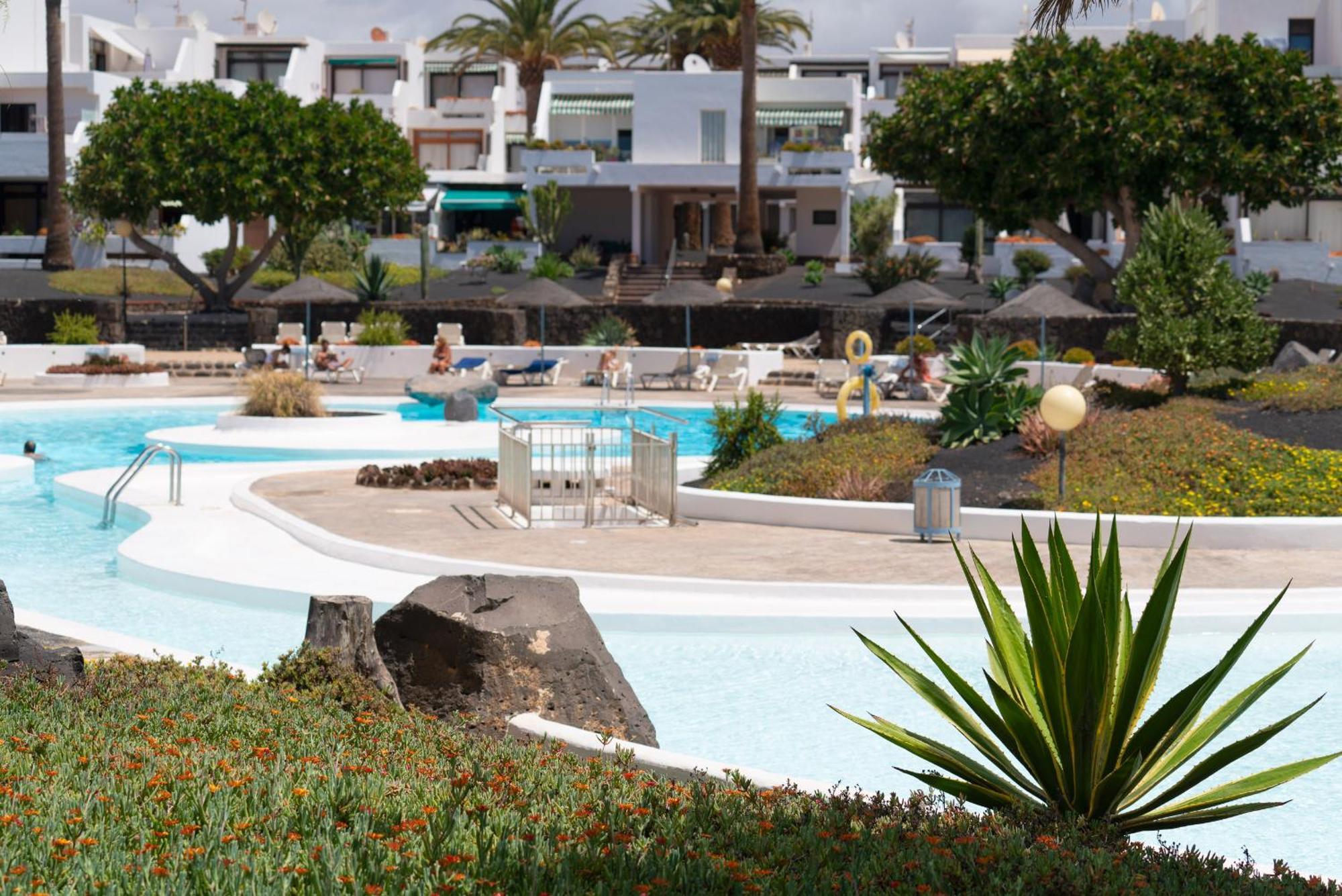Lanzarote Beach Apartments, Casa Bruna Costa Teguise Kültér fotó