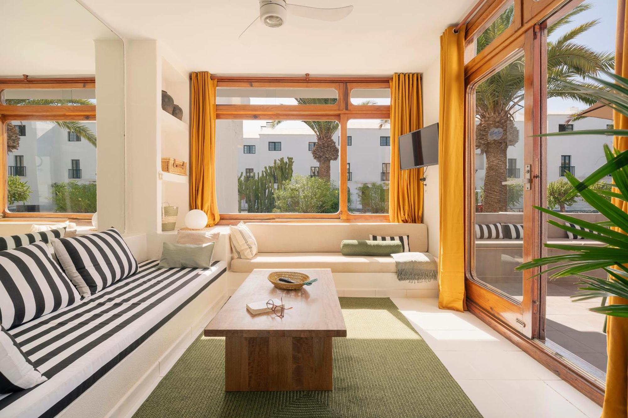 Lanzarote Beach Apartments, Casa Bruna Costa Teguise Kültér fotó